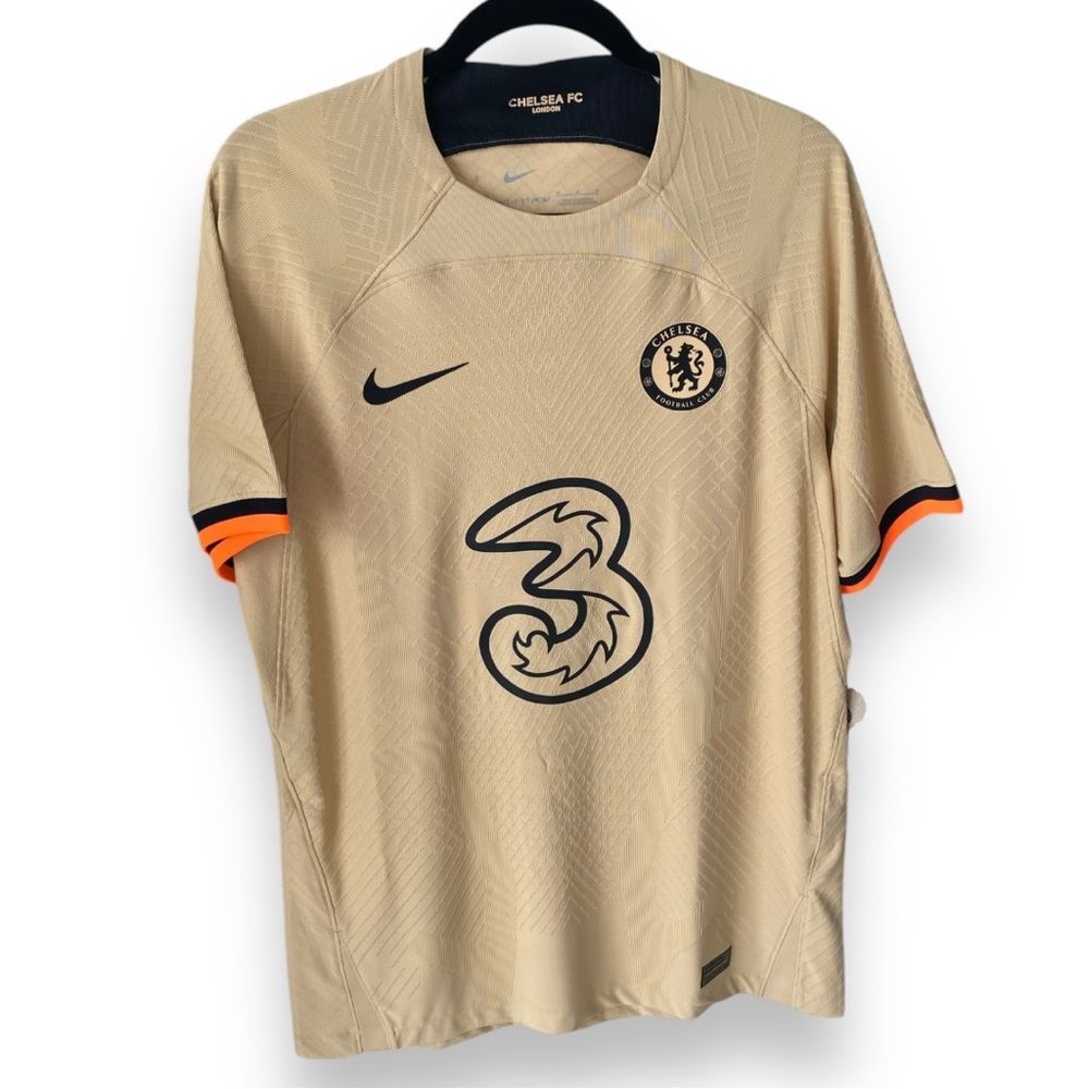 2022/2023 Nike Chelsea FC Away Soccer Jersey. Golden Size M.